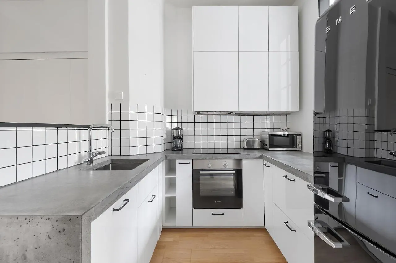 Wehost Fabulous 2Br In Prestigious Punavuori @Iso Roobertinkatu 26 Helsinki